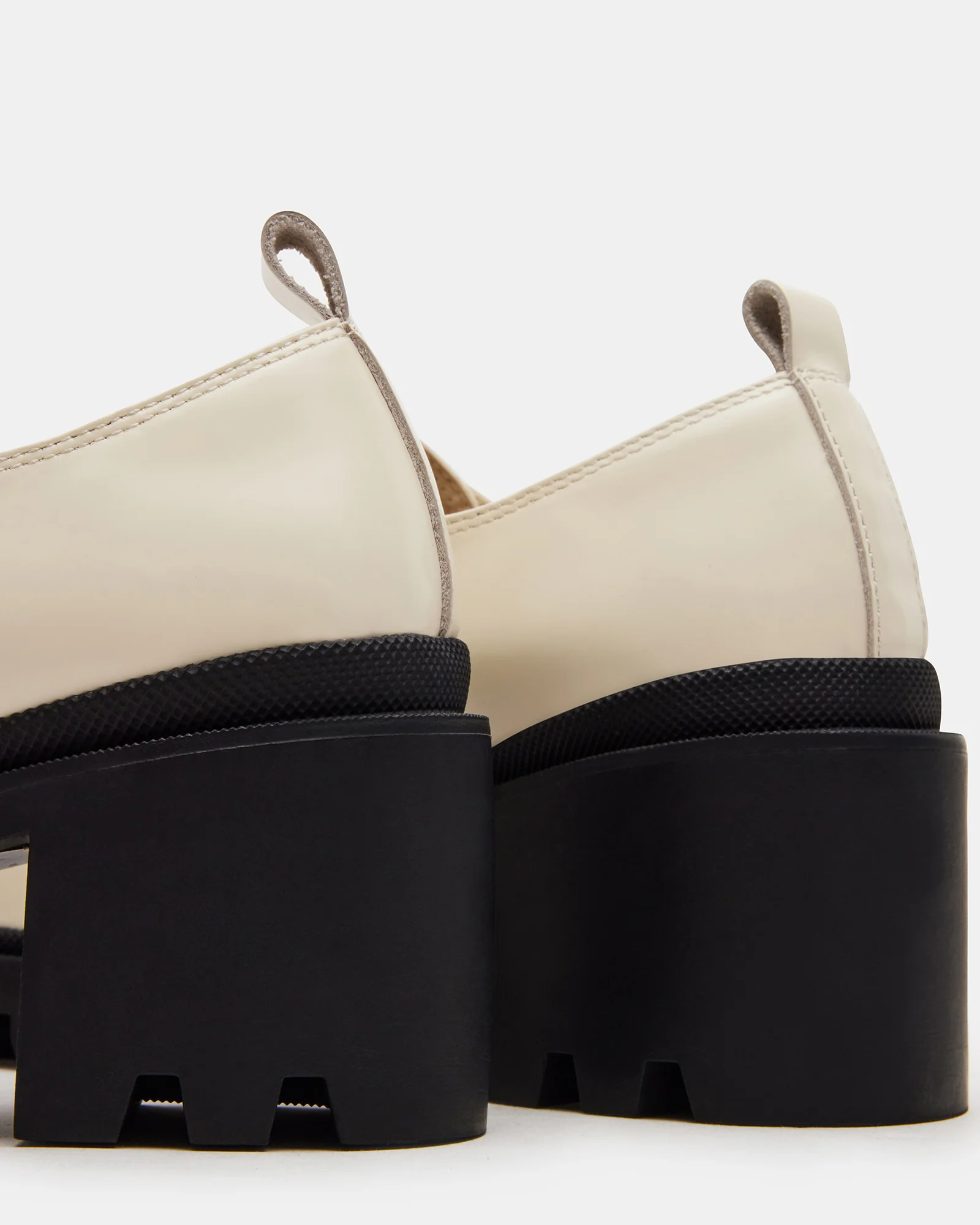 Stepper Cream Leather 3 Stepper Cream Leather