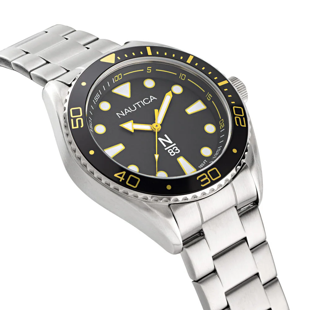 STAINLESS STEEL 3-HAND WATCH 3 STAINLESS STEEL 3-HAND WATCH