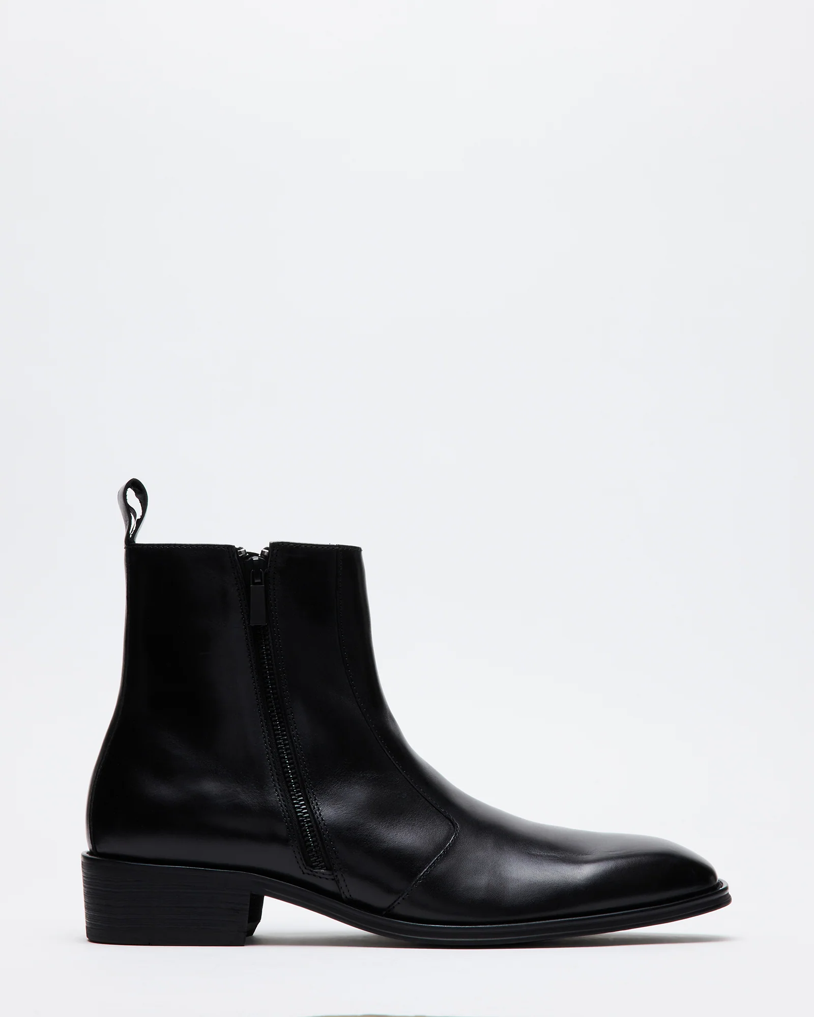 Haynes Black Leather 1 Haynes Black Leather