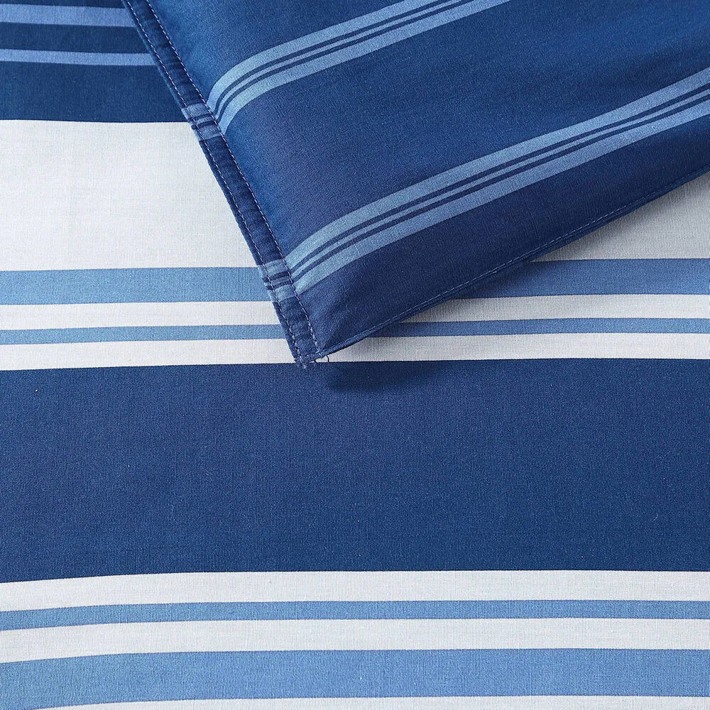 LAKEVIEW KING REVERSIBLE COMFORTER AND SHAM SET 4 LAKEVIEW KING REVERSIBLE COMFORTER AND SHAM SET