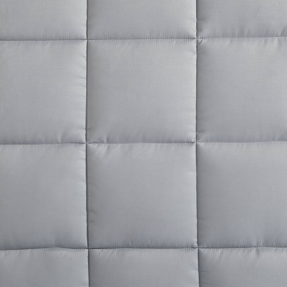 LONGDALE FULL/QUEEN REVERSIBLE COMFORTER AND SHAM SET 3 LONGDALE FULL/QUEEN REVERSIBLE COMFORTER AND SHAM SET