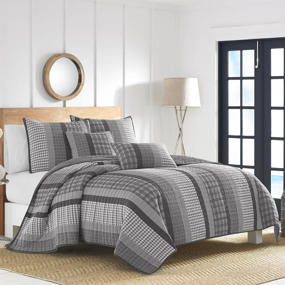 Gulf Shores Full/Queen Quilt Set 1 Gulf Shores Full/Queen Quilt Set