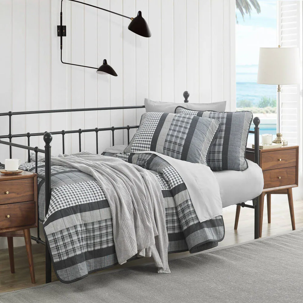 Gulf Shores Full/Queen Quilt Set 5 Gulf Shores Full/Queen Quilt Set