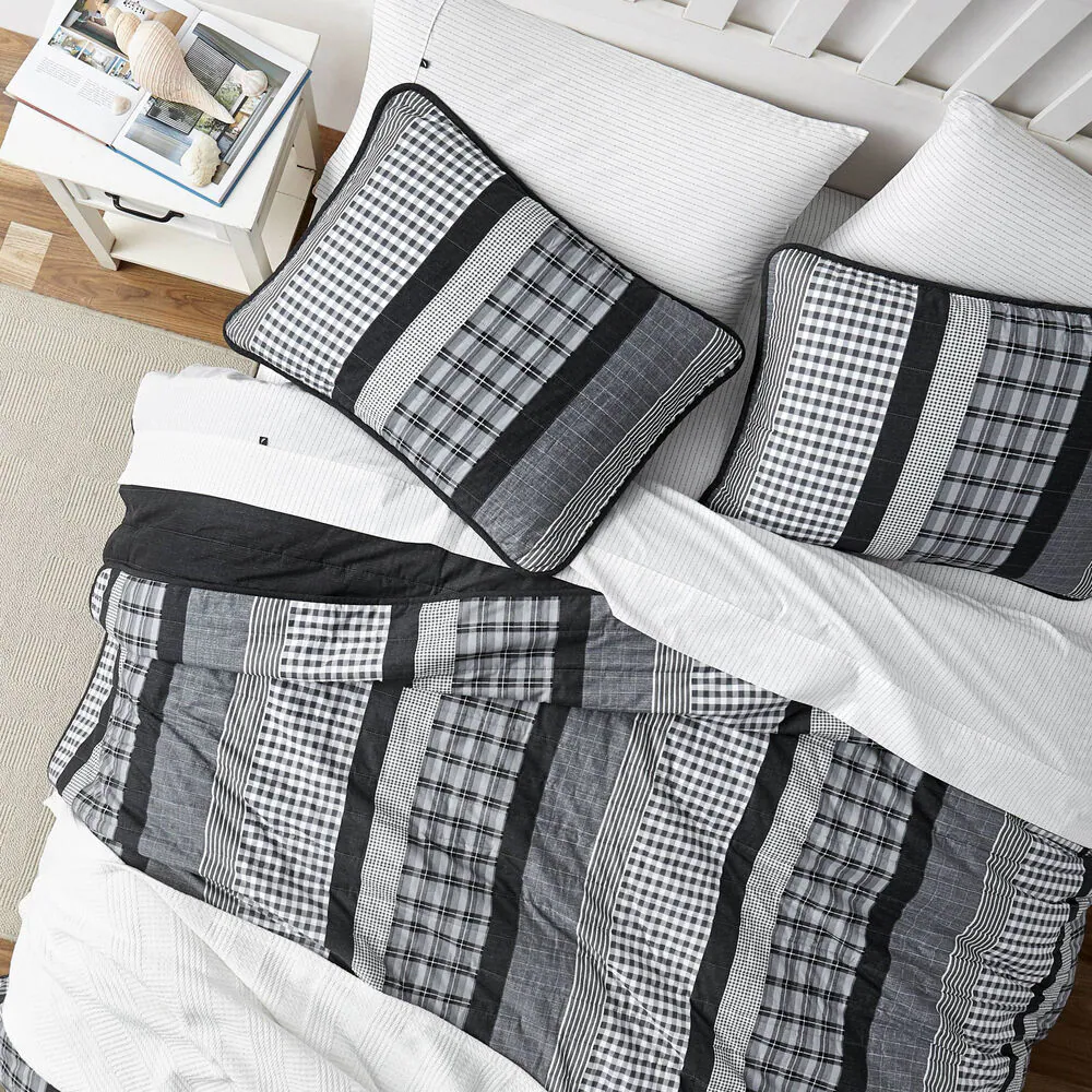 Gulf Shores Full/Queen Quilt Set 7 Gulf Shores Full/Queen Quilt Set