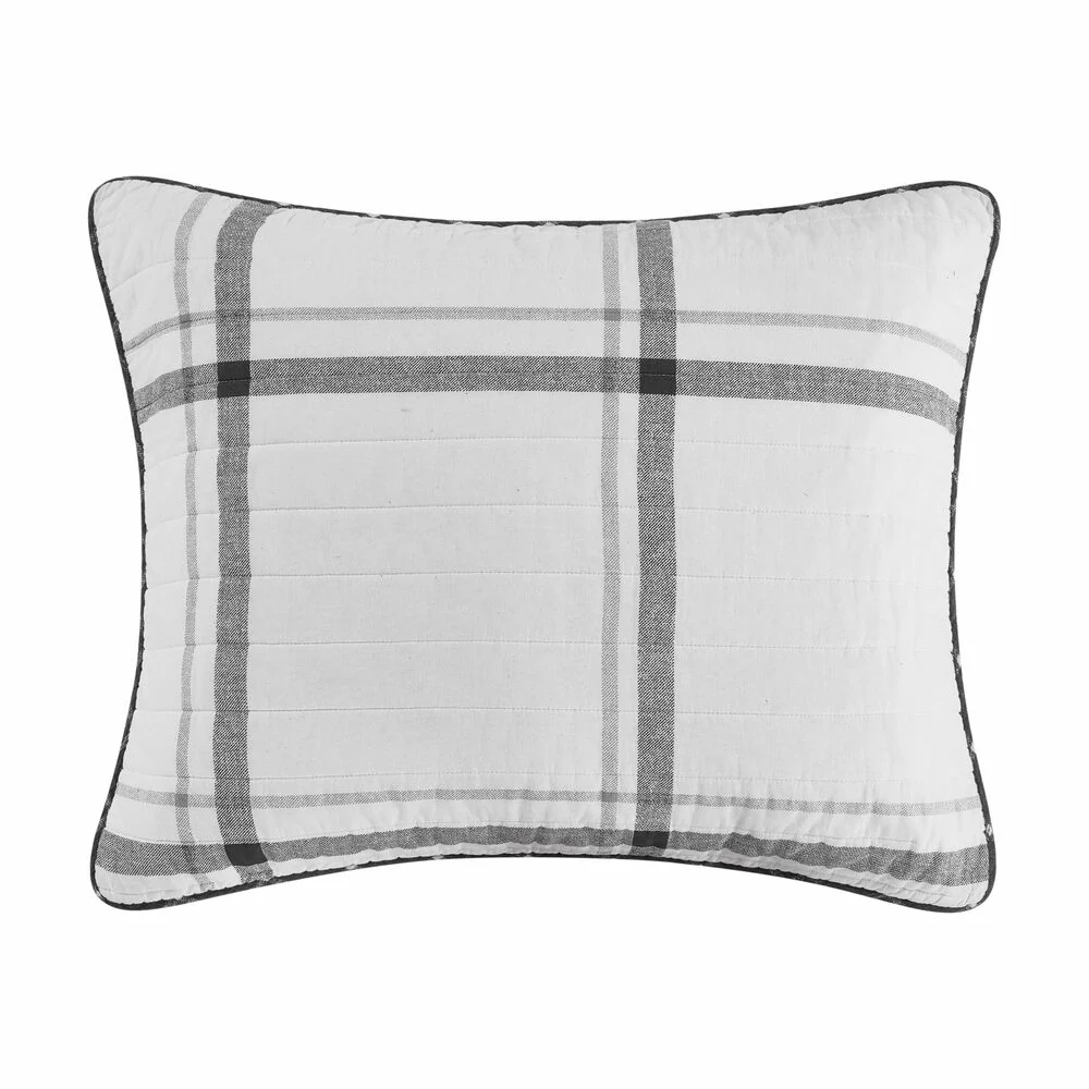 FLEETVILLE FULL/QUEEN QUILT AND SHAM SET 5 FLEETVILLE FULL/QUEEN QUILT AND SHAM SET