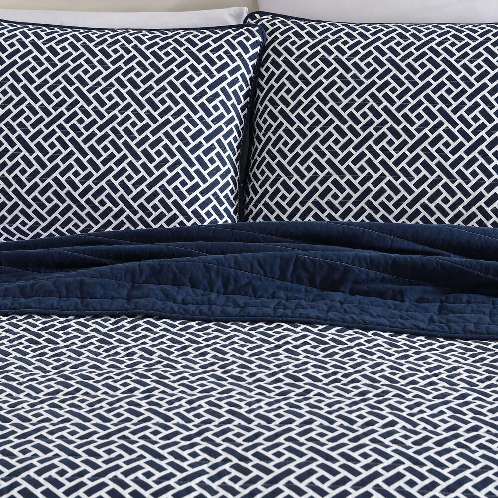 Lockridge Navy Twin Quilt-Sham Set 2 Lockridge Navy Twin Quilt-Sham Set