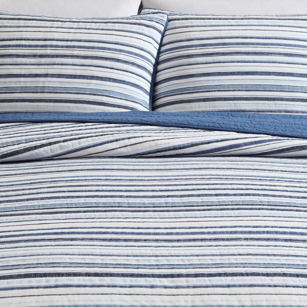 Pembrook Blue Twin Quilt-Sham Set 5 Pembrook Blue Twin Quilt-Sham Set