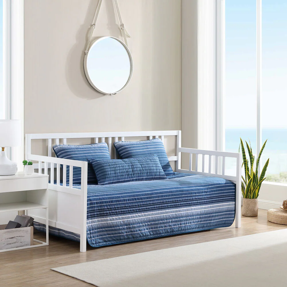 COVESIDE DAYBED QUILT AND SHAM SET