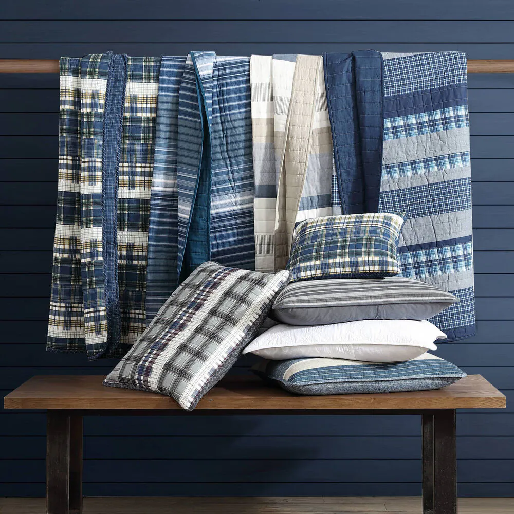 Marina Cove Grey King Reversible Quilt & Sham Bonus Set 2 Marina Cove Grey King Reversible Quilt & Sham Bonus Set