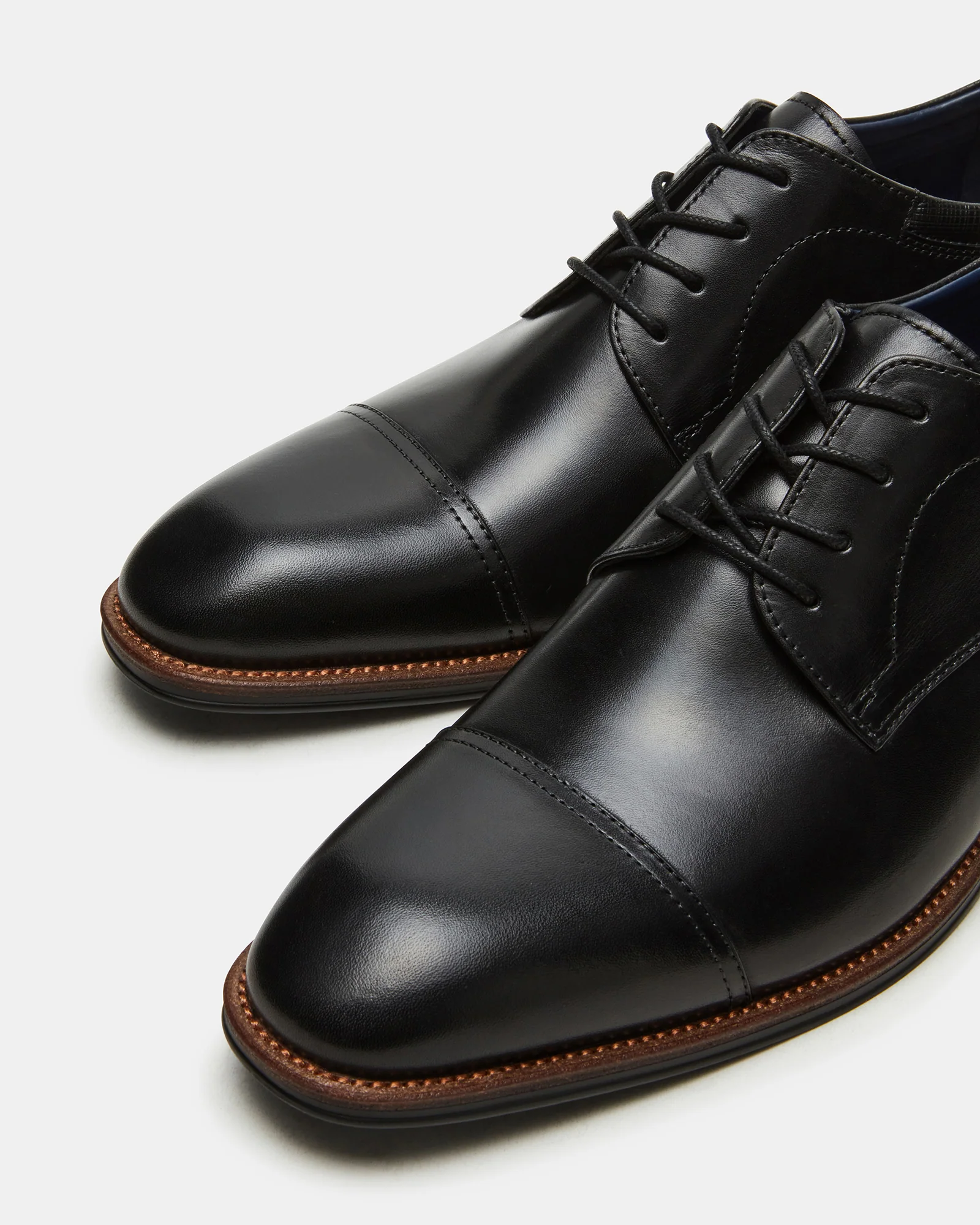 Hasen Black Leather 4 Hasen Black Leather