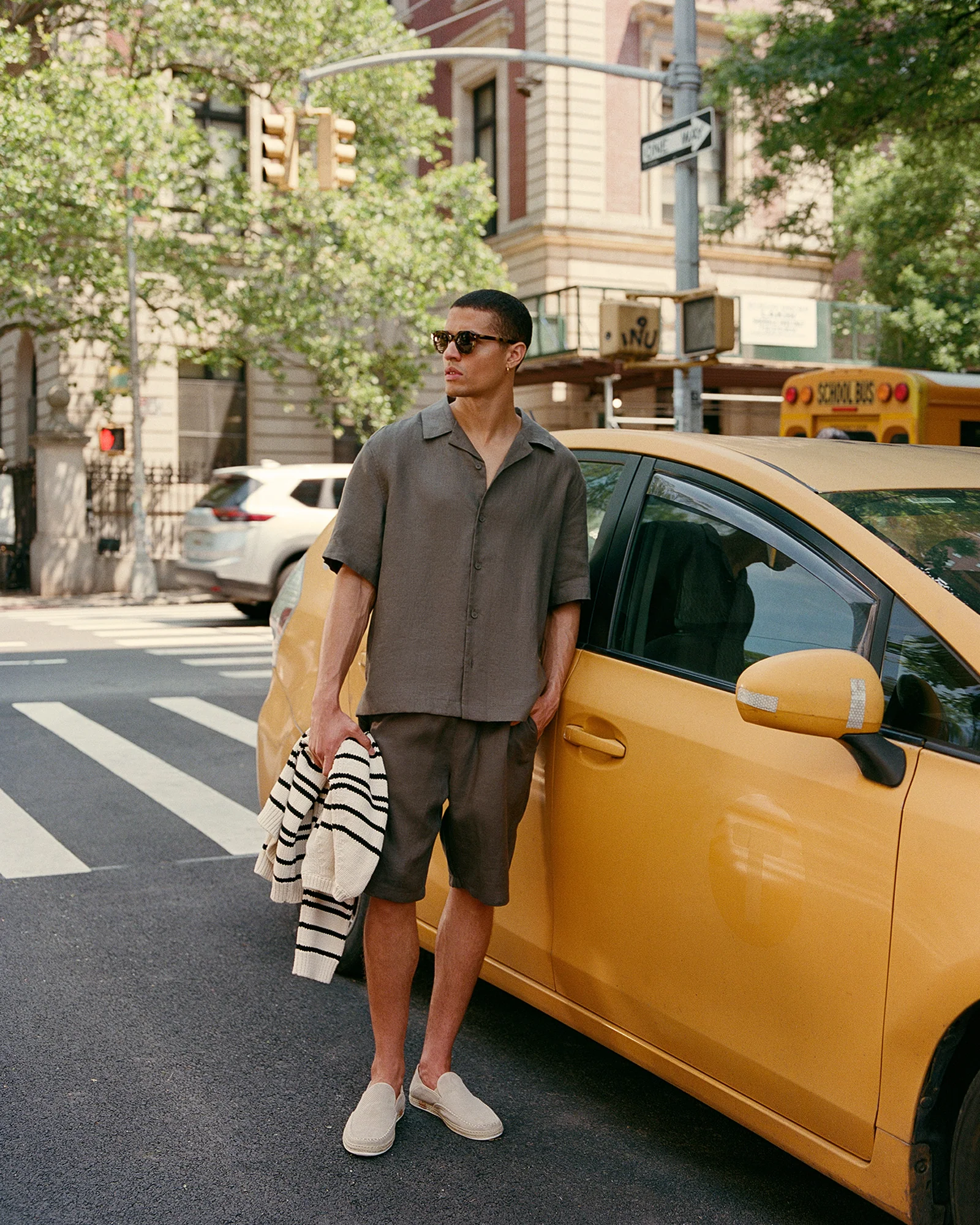 Caydenn Off-white 7 Caydenn Off-white