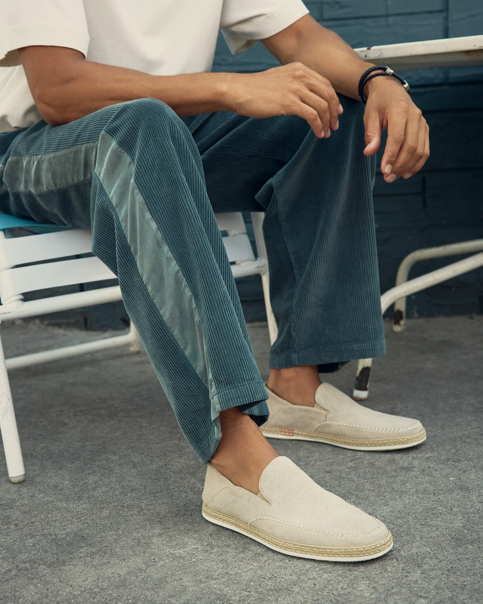 Caydenn Off-white 8 Caydenn Off-white