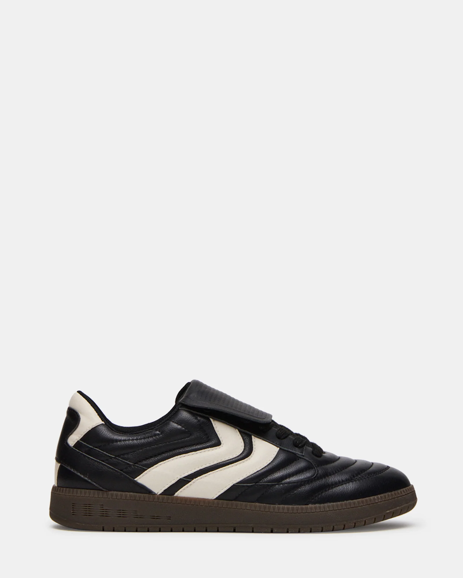 Janos Black Leather 1 Janos Black Leather