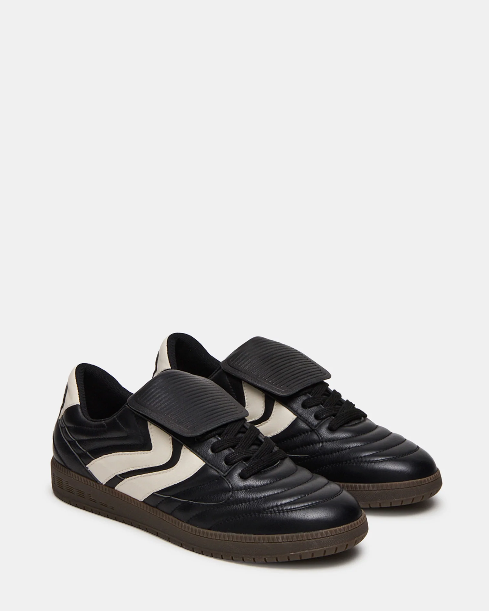 Janos Black Leather 3 Janos Black Leather