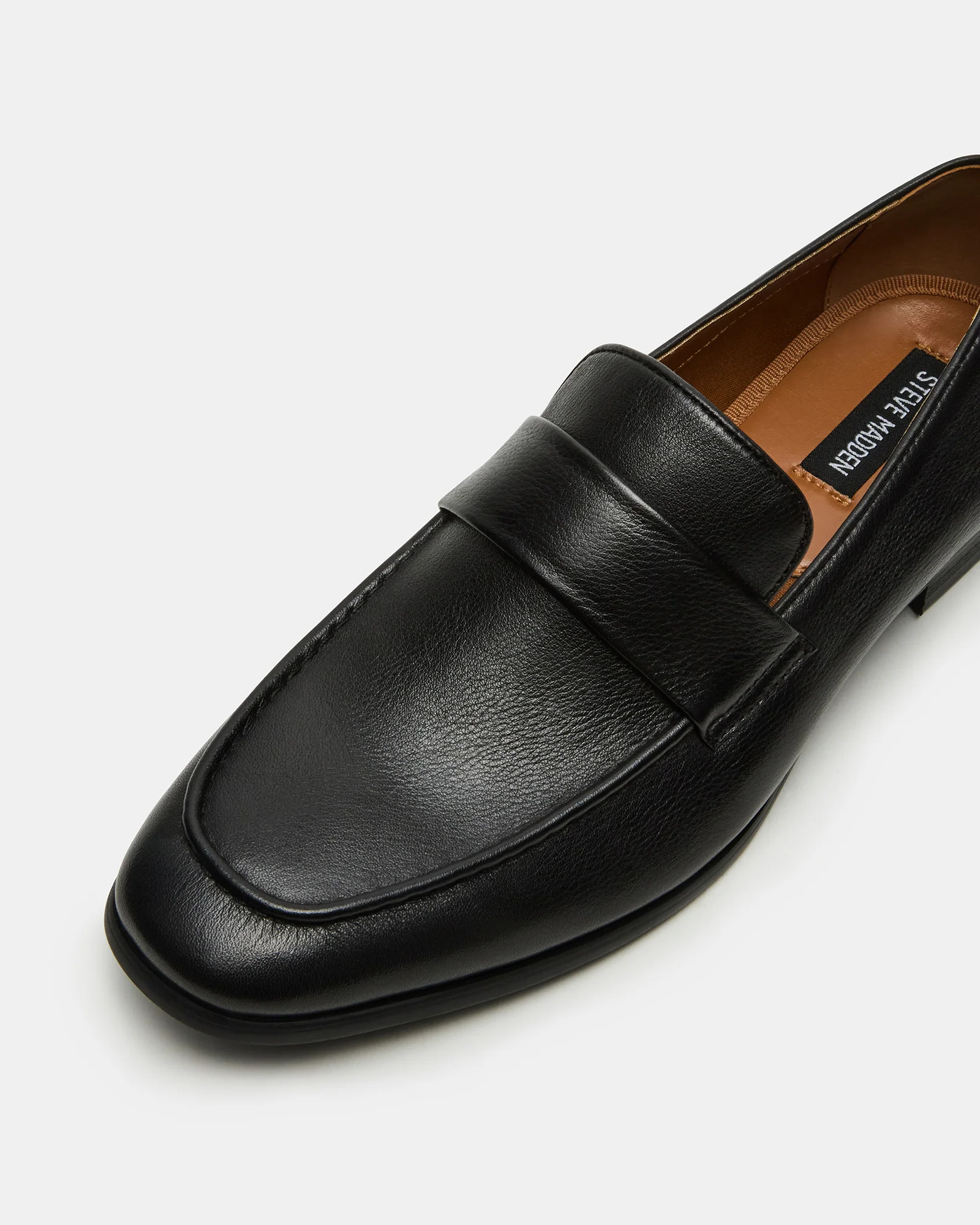 Biscuit Black Leather 3 Biscuit Black Leather