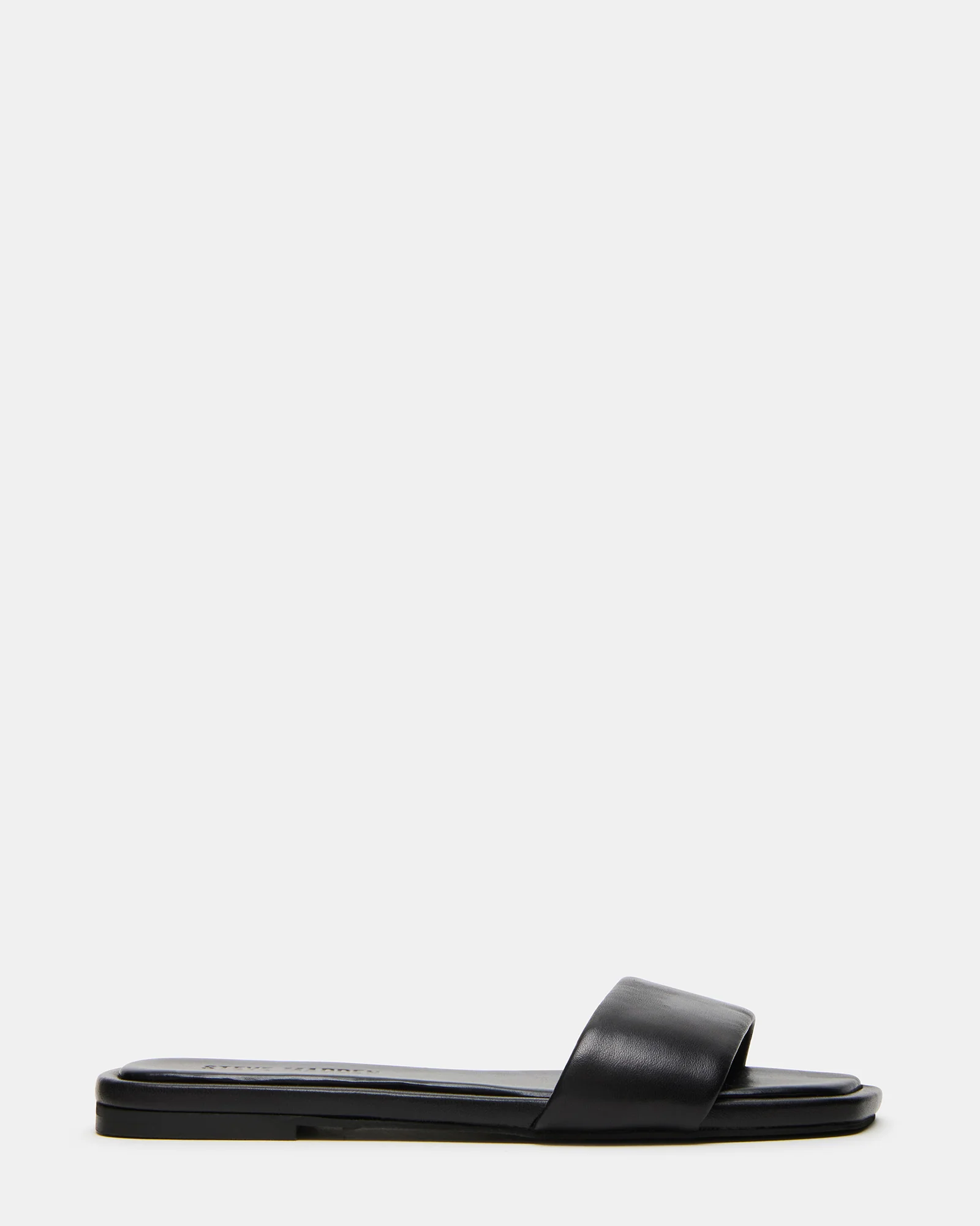 Lumina Black Leather 1 Lumina Black Leather