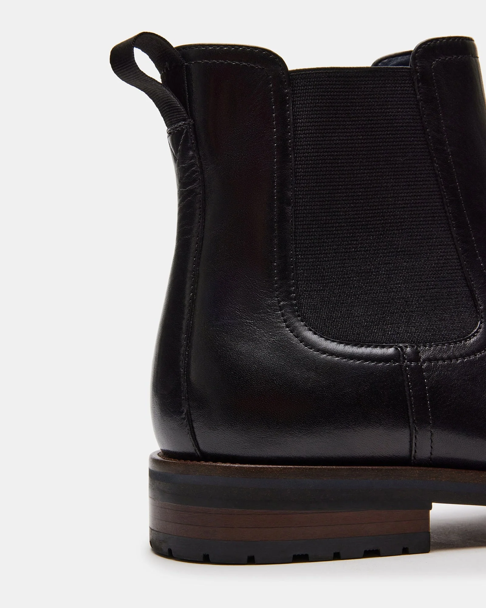 Syre Black Leather 4 Syre Black Leather
