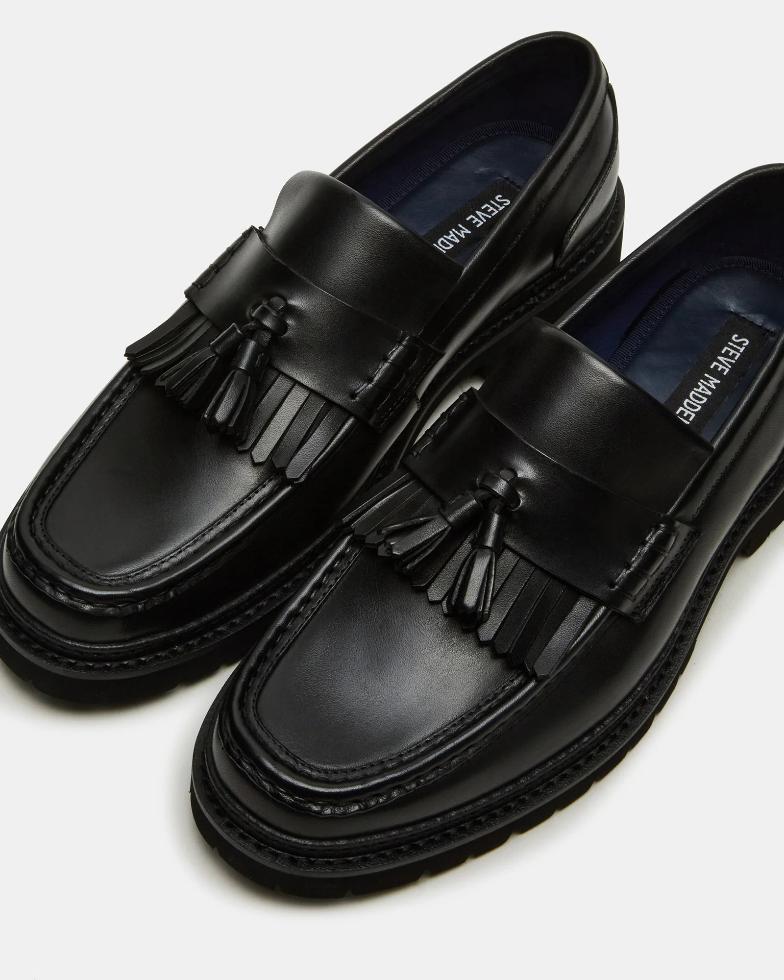 Arthus Black Leather 4 Arthus Black Leather