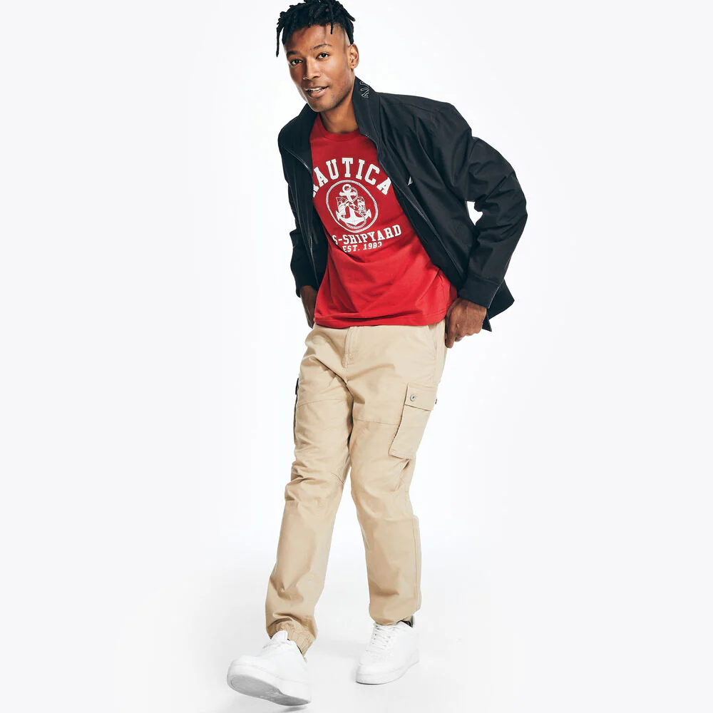 GRAPHIC LONG-SLEEVE T-SHIRT 3 GRAPHIC LONG-SLEEVE T-SHIRT